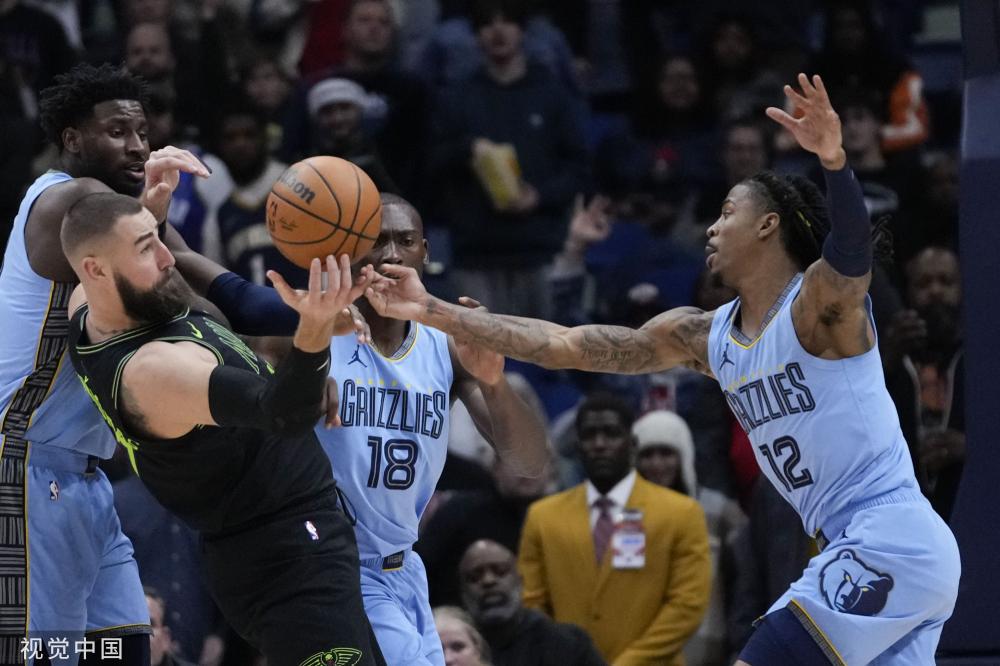 防守反击中 防守反击中